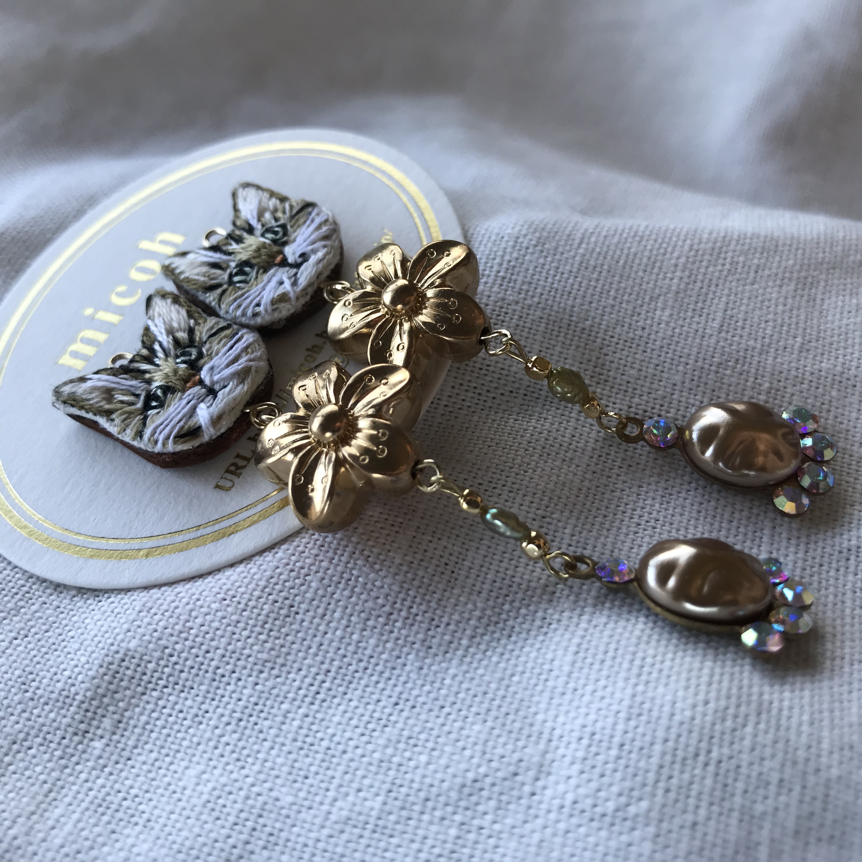 ヴィンテージ ライクキャットピアスの画像2