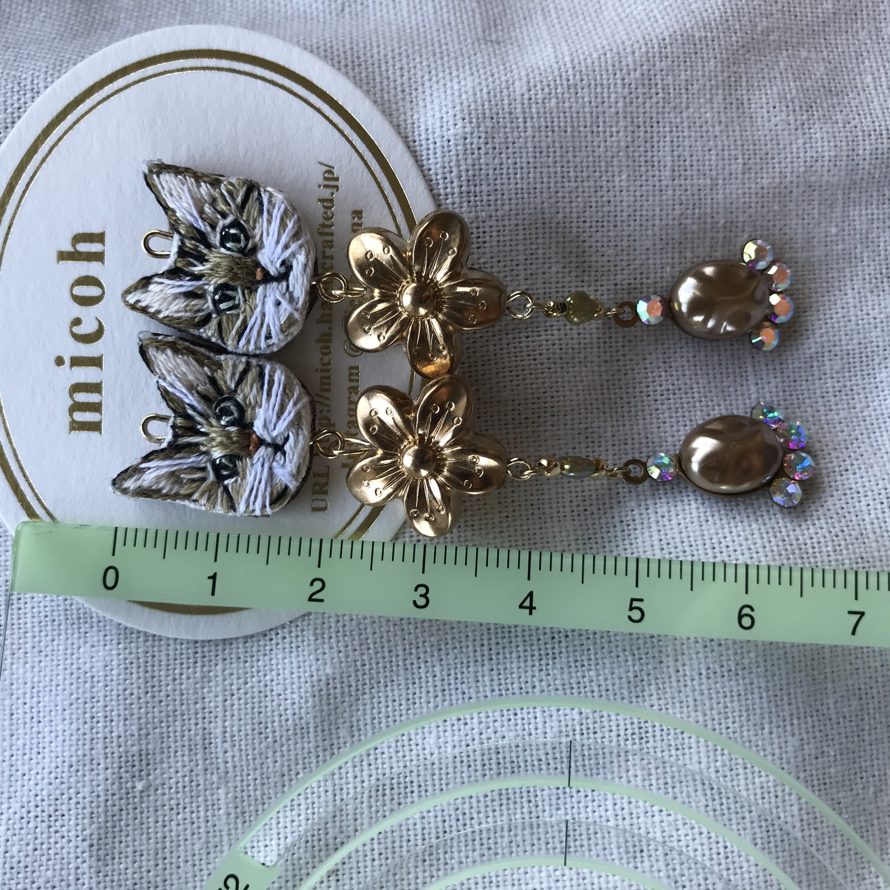 ヴィンテージ ライクキャットピアスの画像3