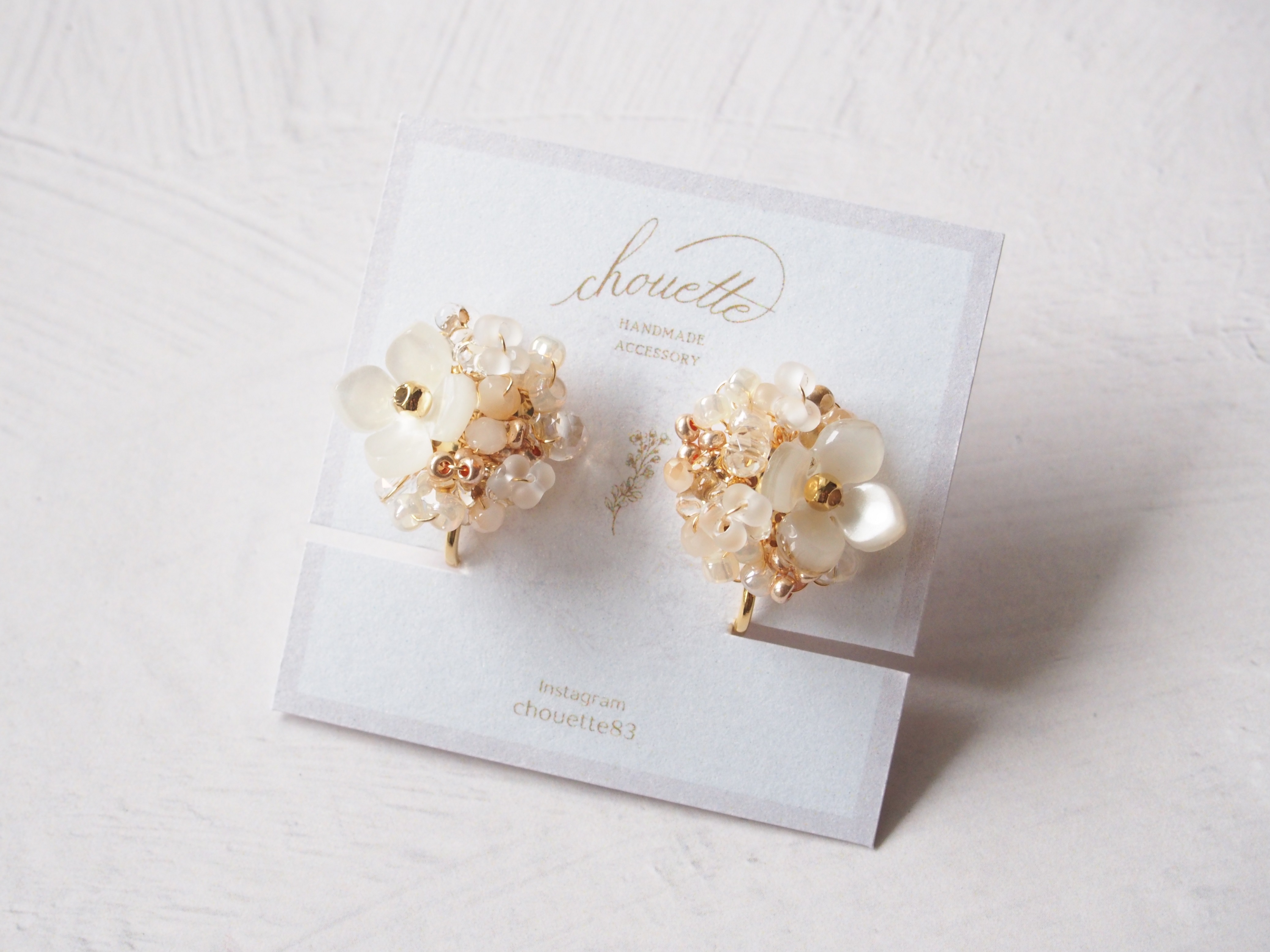 flowerピアス/イヤリング(white)の画像2