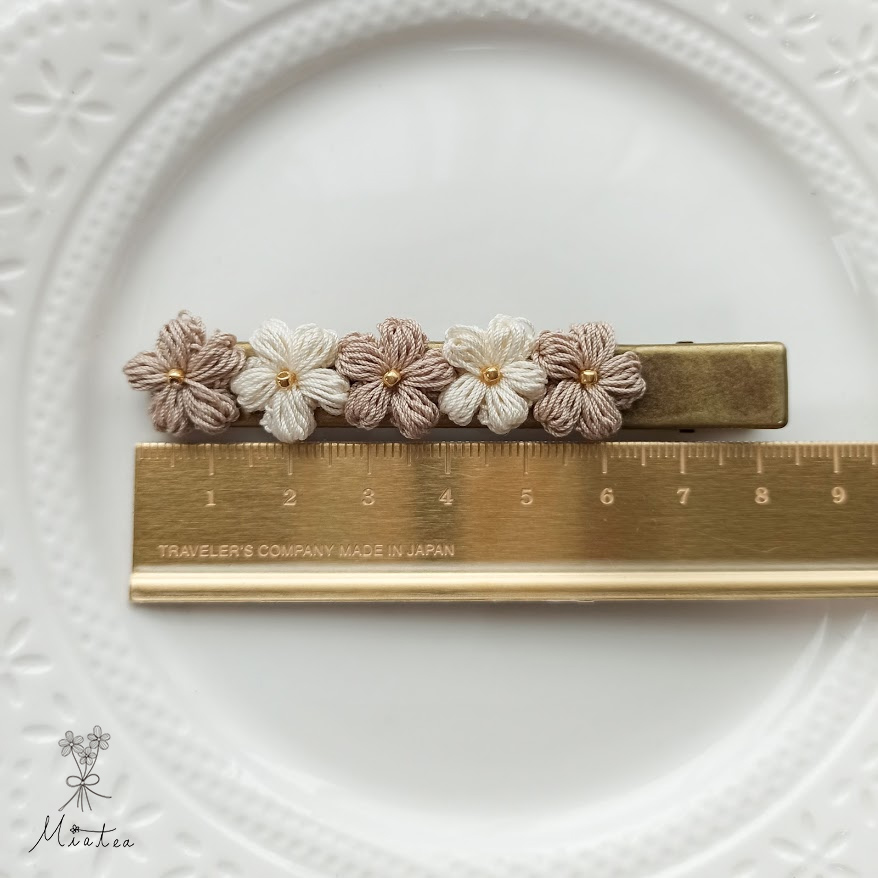 お花のヘアクリップ“ラテ”の画像3