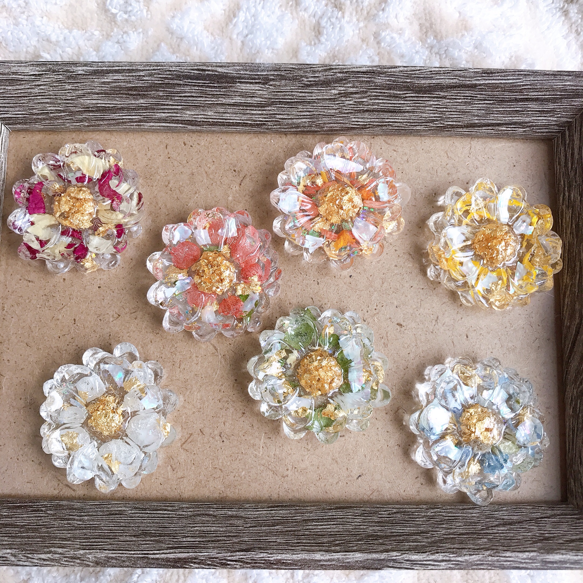 輝くお花のヘアゴムの画像2