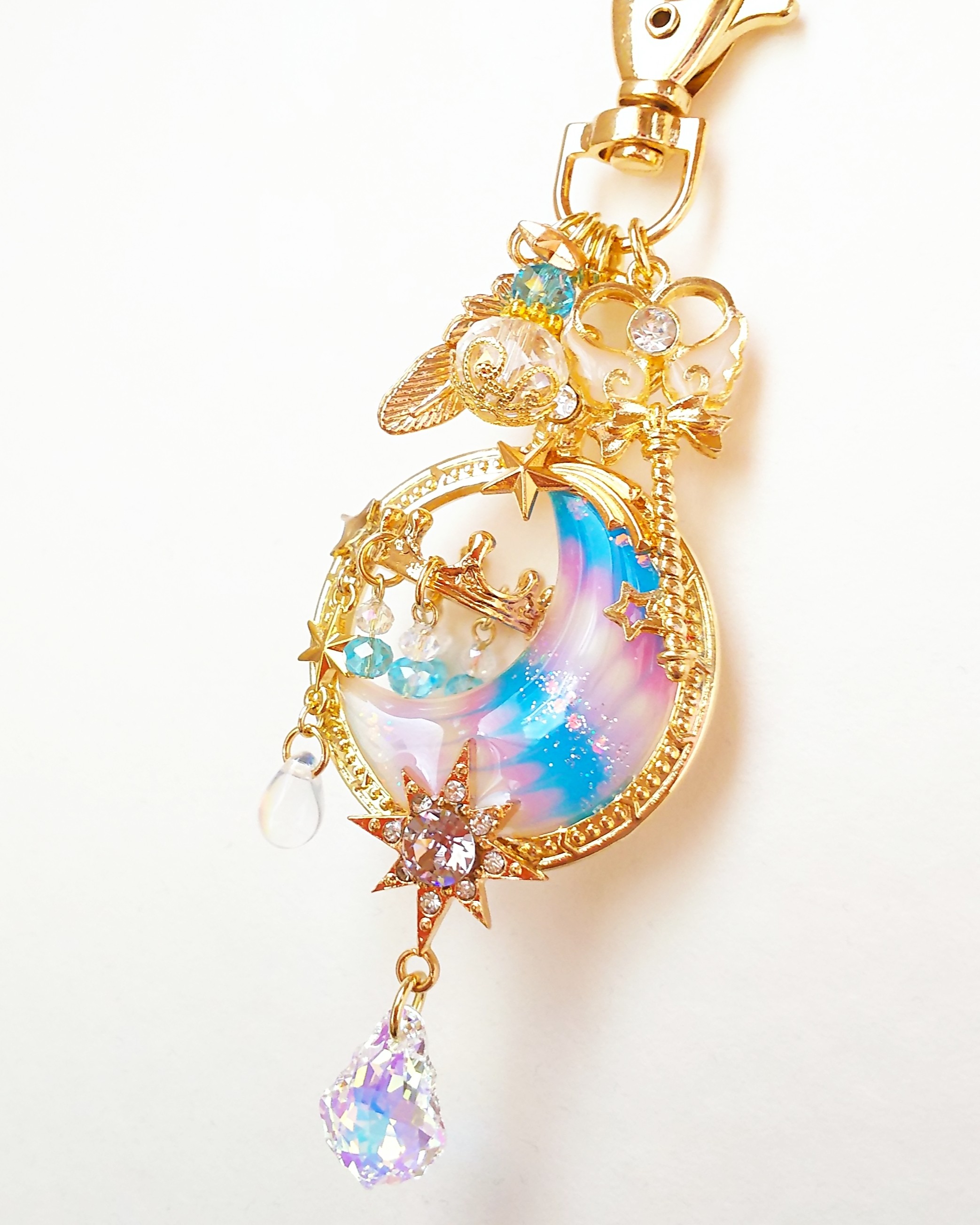 ピーコック模様の三日月立体シャンデリアキーホルダーの画像3