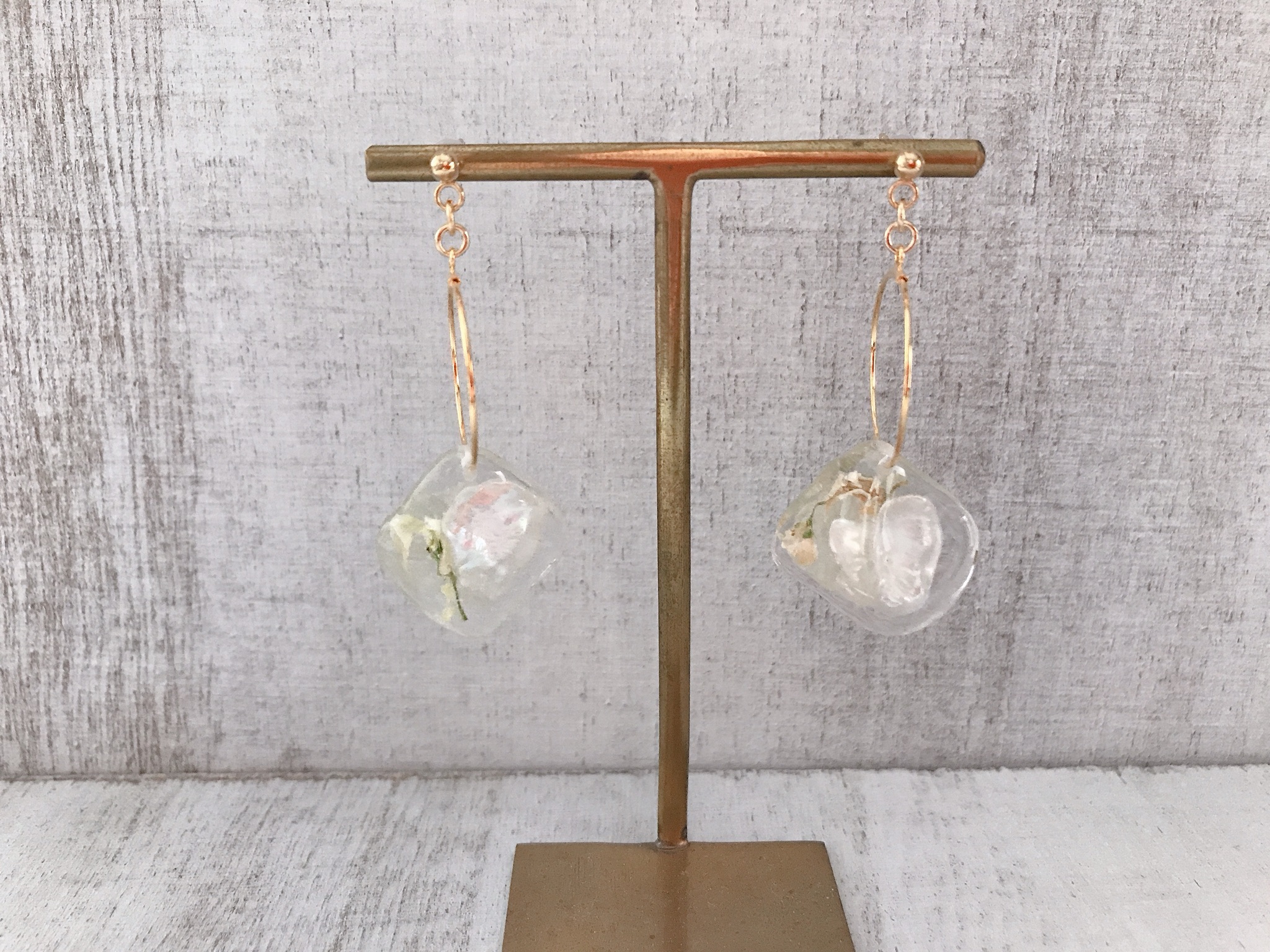 baroque pearl fleur espaceピアスの画像4