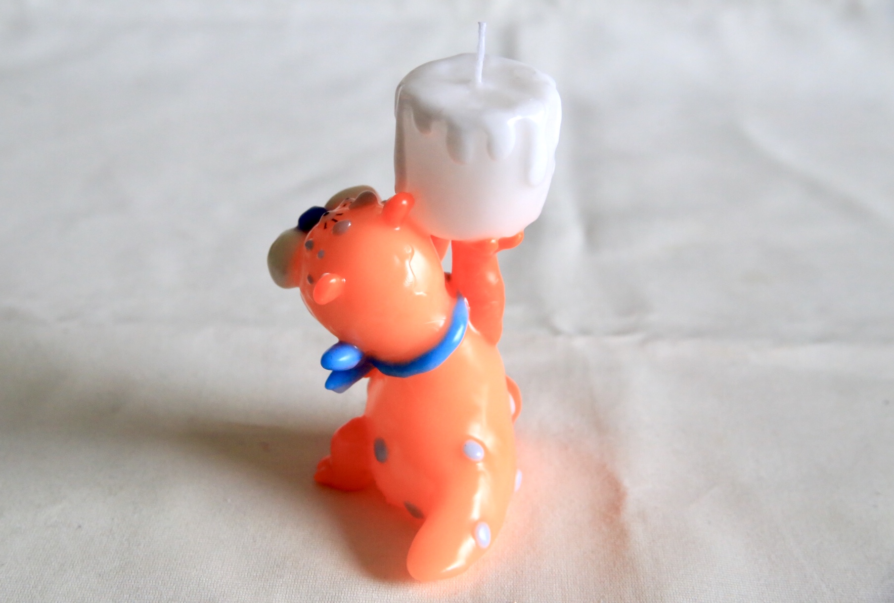 ロウソクを持ったカワウソ の画像4