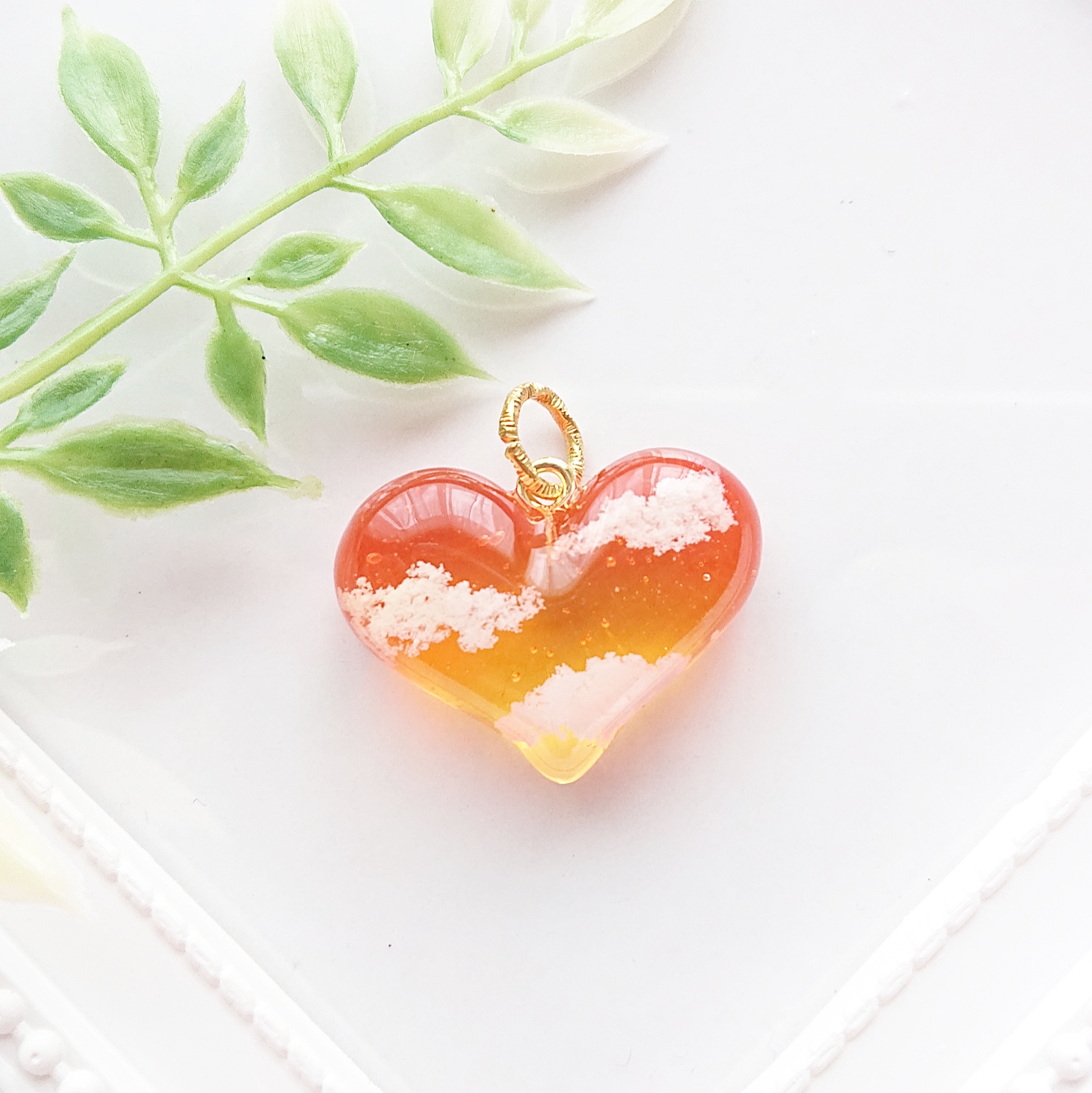 ハートの空。.*<夕焼け> ハート型レジンネックレスの画像2