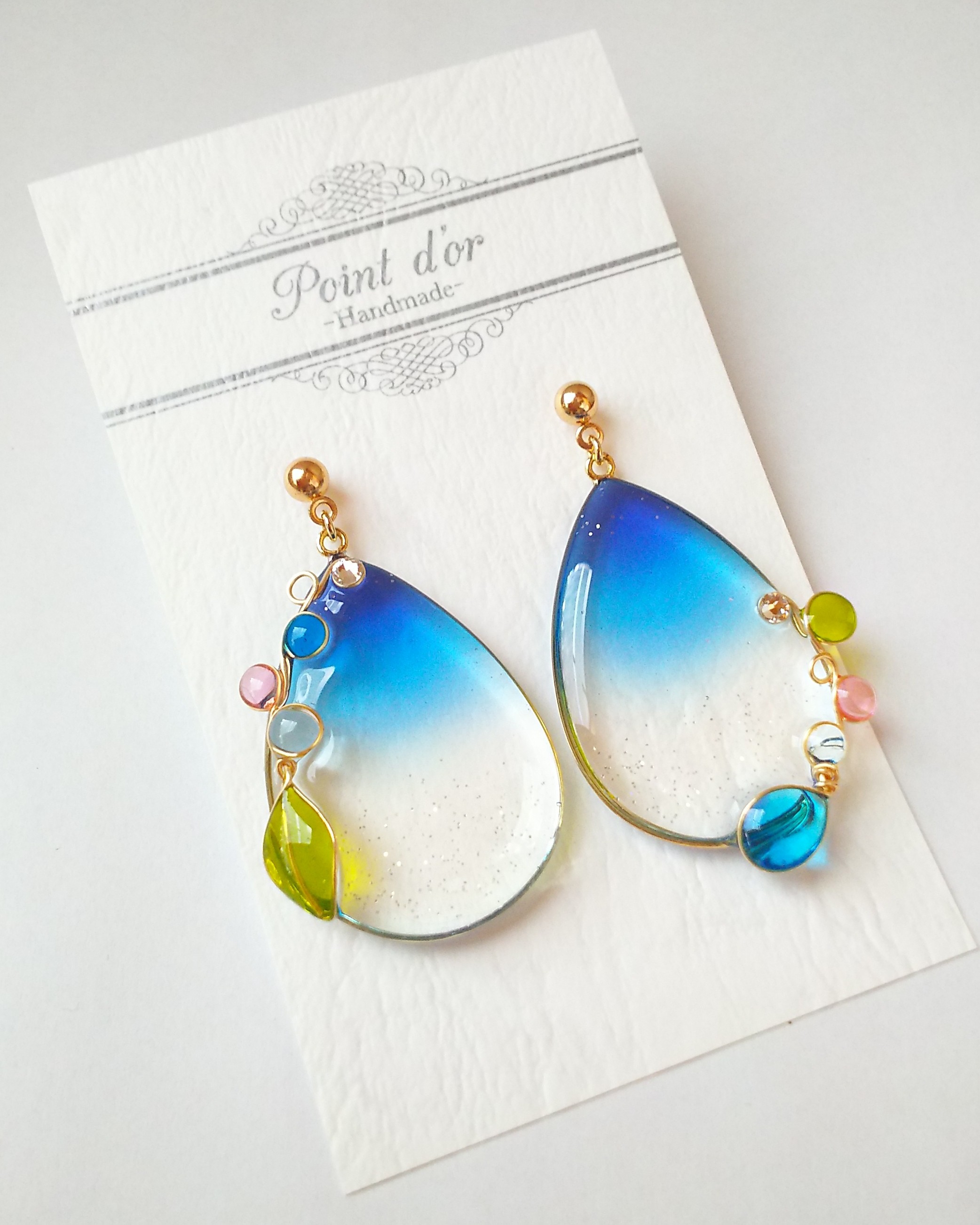 ブルーグラデーションの大ぶり耳飾りの画像2