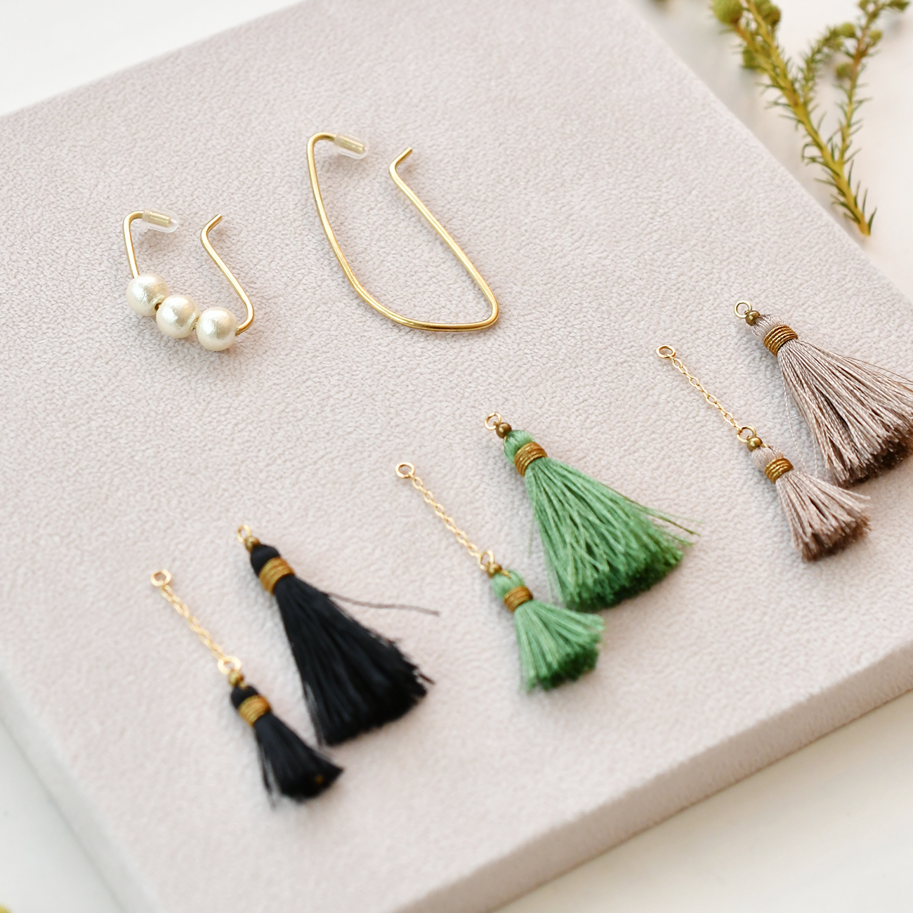 選べるタッセル　大ぶりイヤーカフ/コットンパールつき 　14KGF対応の画像3