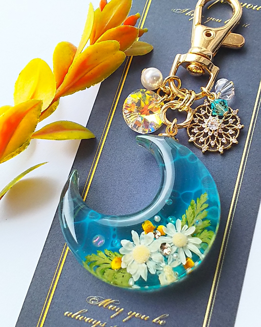 三日月の水面花🌼キーホルダー Aの画像2