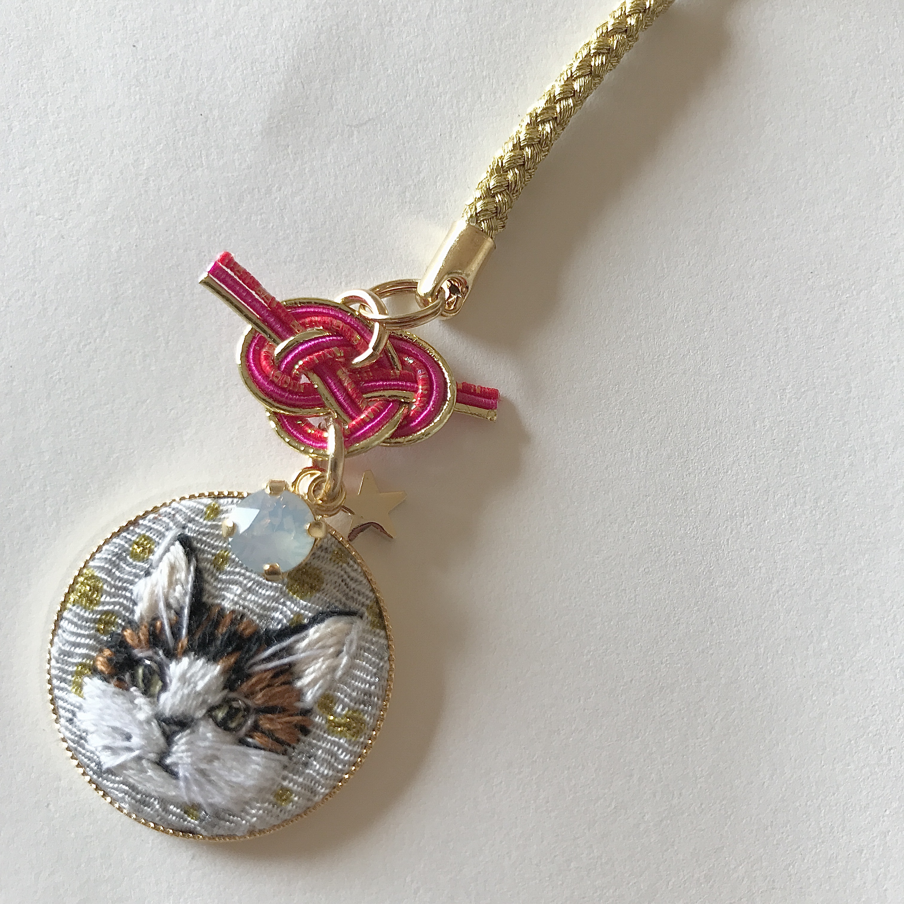 キャットモチーフ　根付　三毛猫の画像2