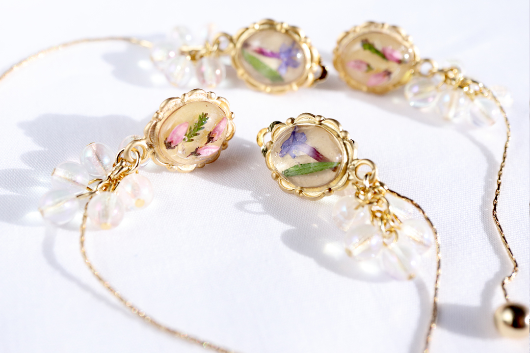 Antique gold charmの画像4