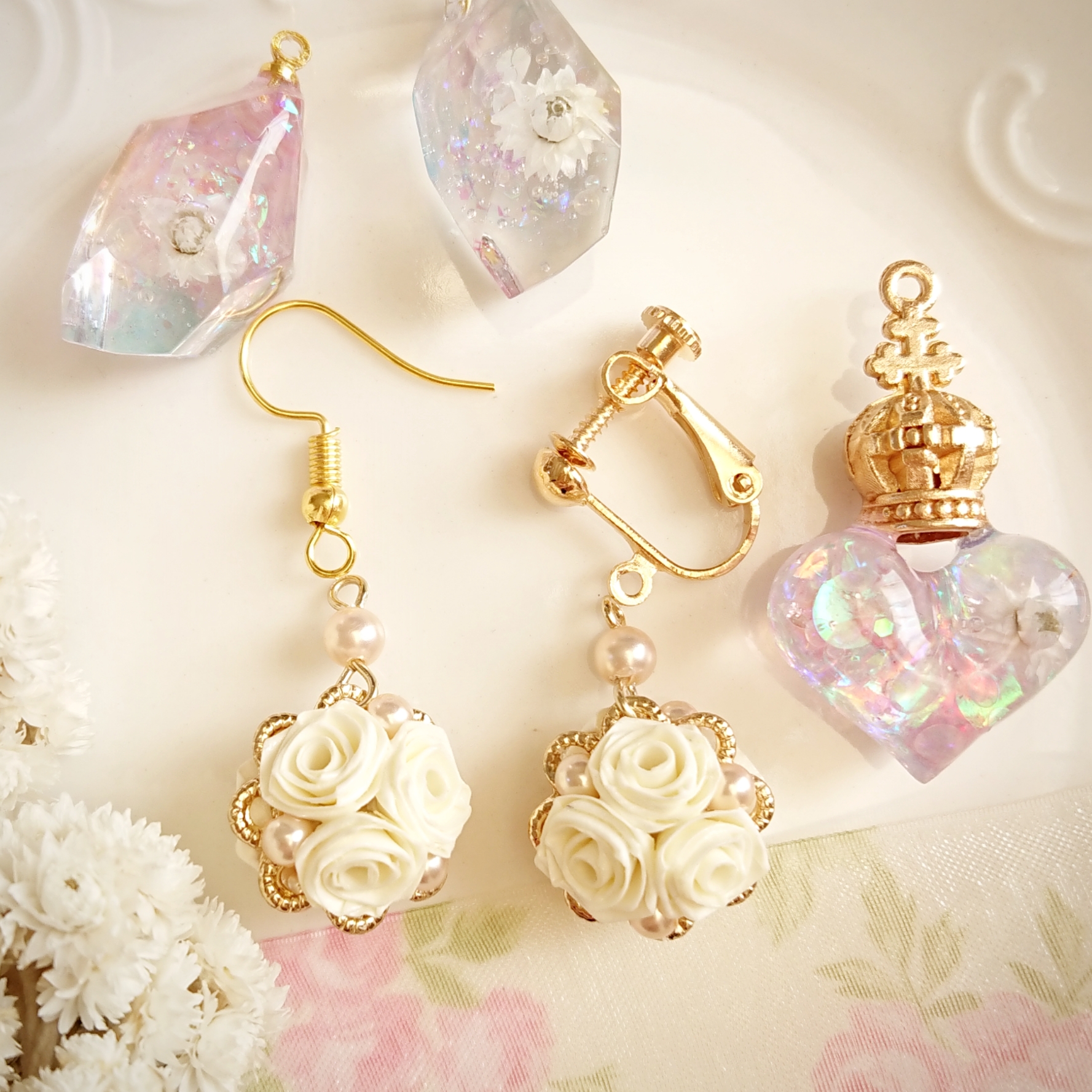 3色ピンクバラの耳飾り｟ロザフィ｠の画像4