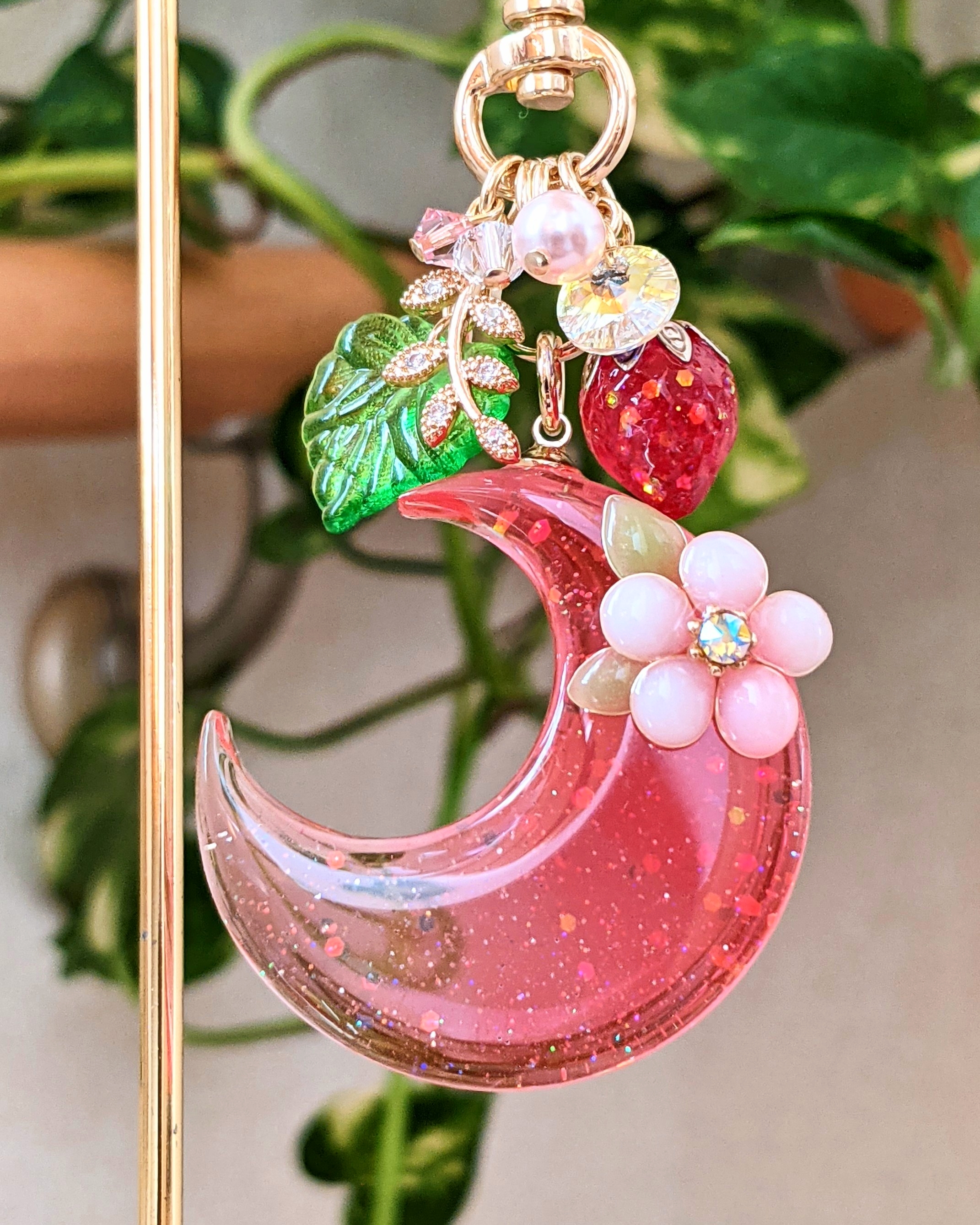 strawberry moon🍓の画像3