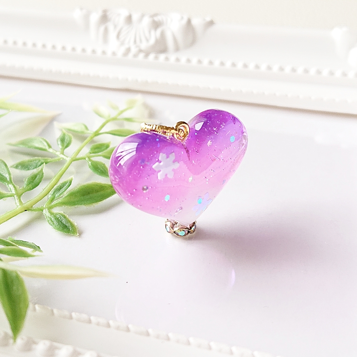 雪の朝焼け✩.*˚ ハート型レジンネックレスの画像2