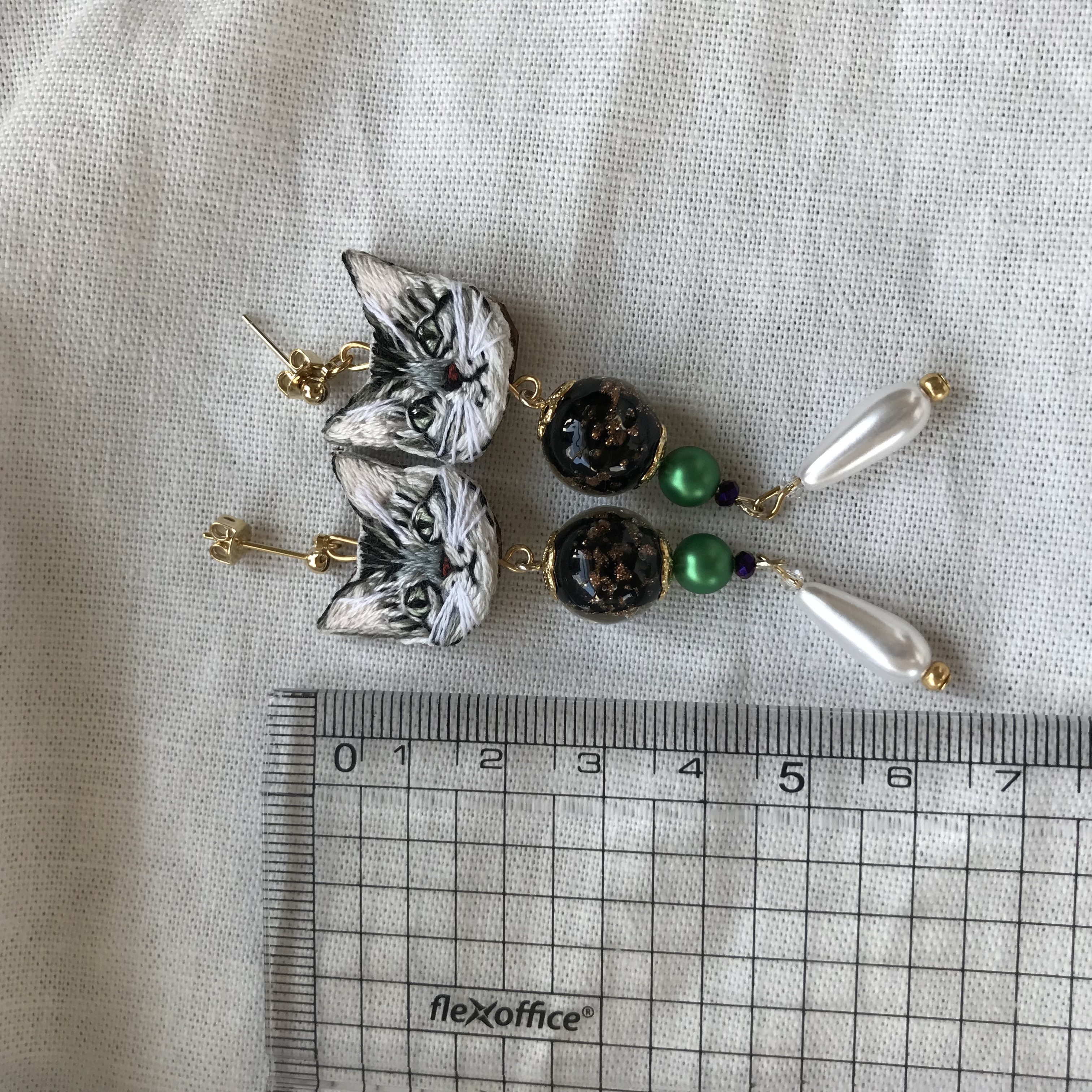 ガラスボディキャット ピアスの画像2