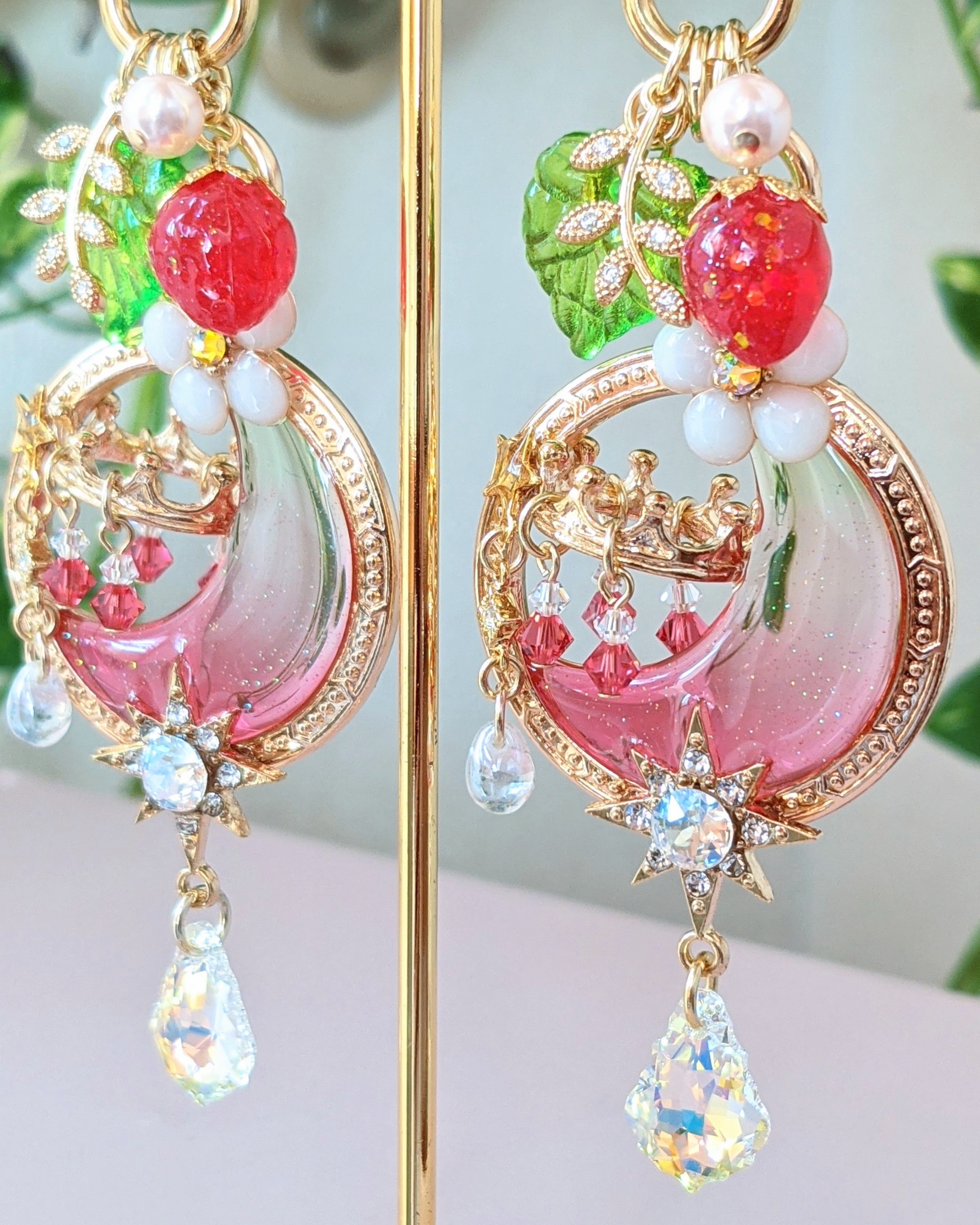 strawberry moon chandelier🌛🍓の画像2
