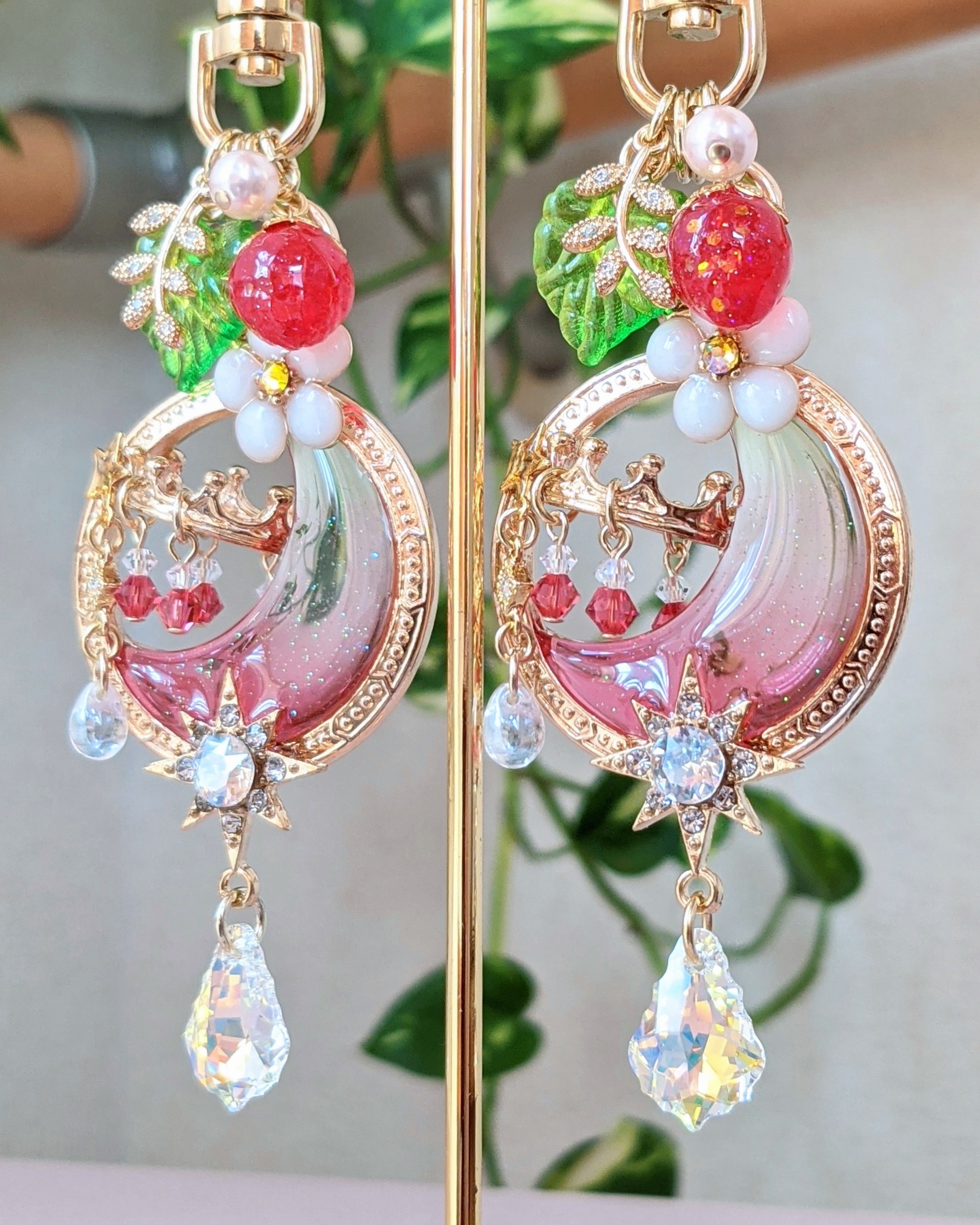 strawberry moon chandelier🌛🍓の画像3