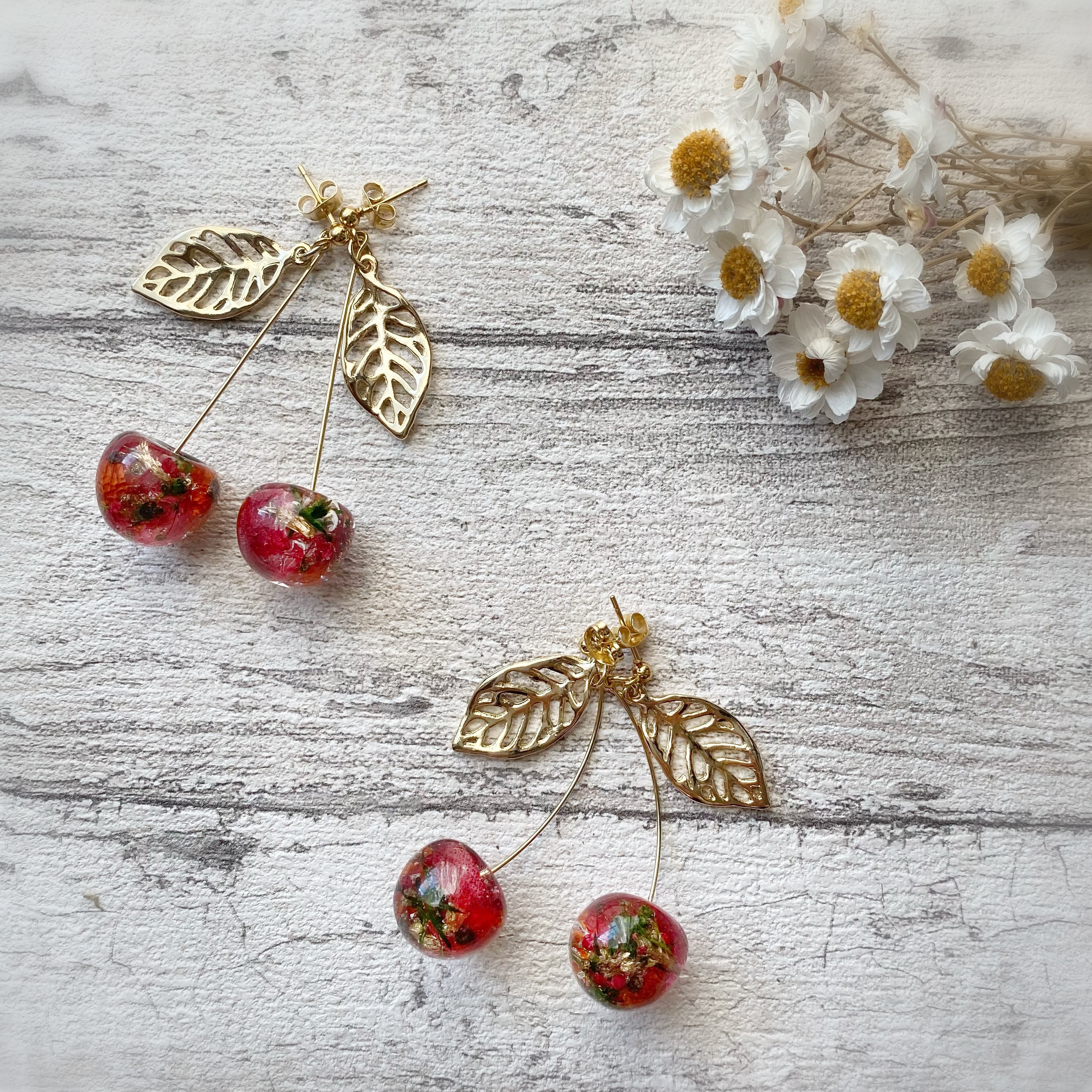 ボタニカルチェリーred(ピアス/イヤリング)の画像2