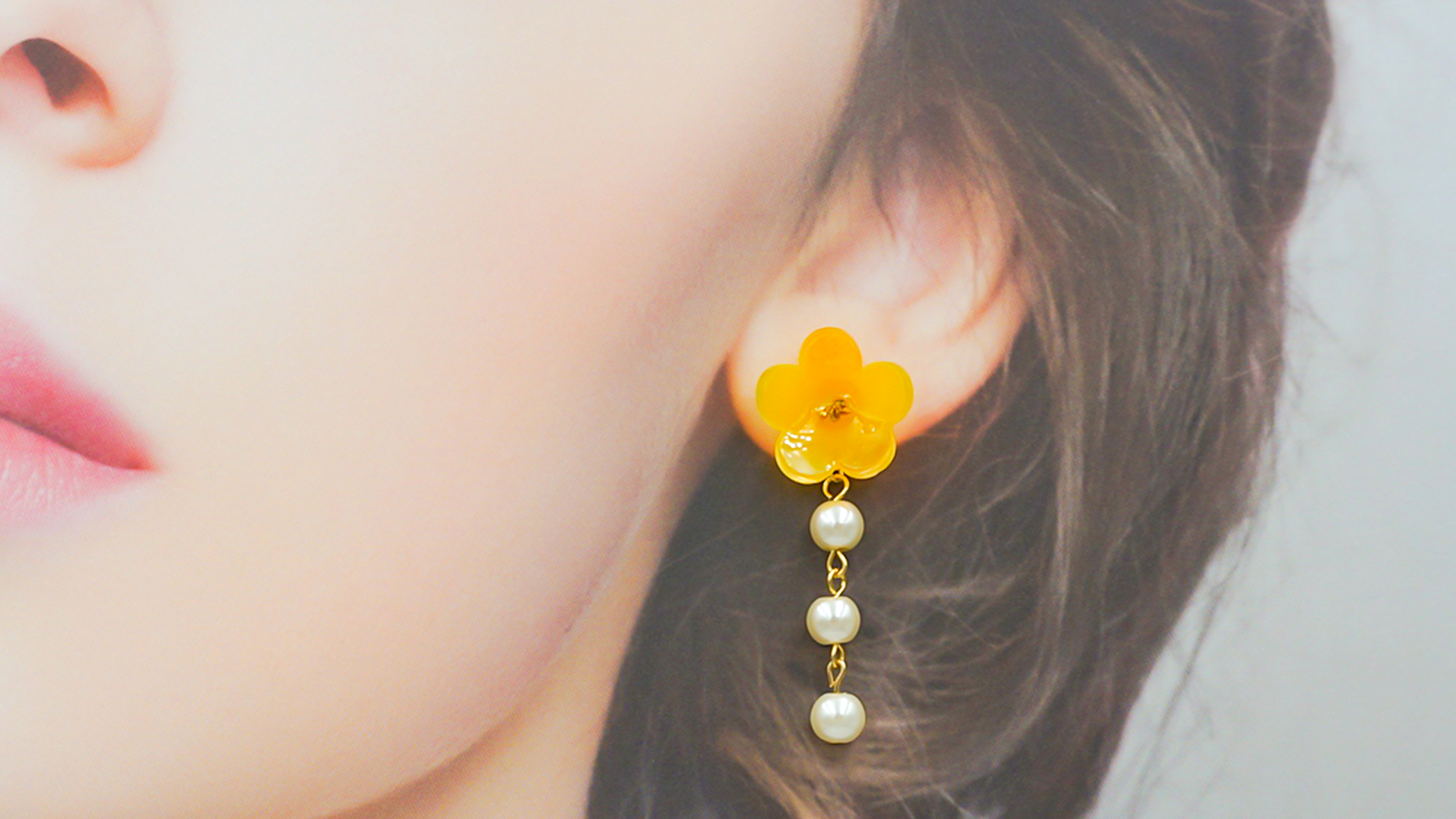 小さなお花と揺れる3連パール𓂃𓈒𓏸ピアス･イヤリングの画像5