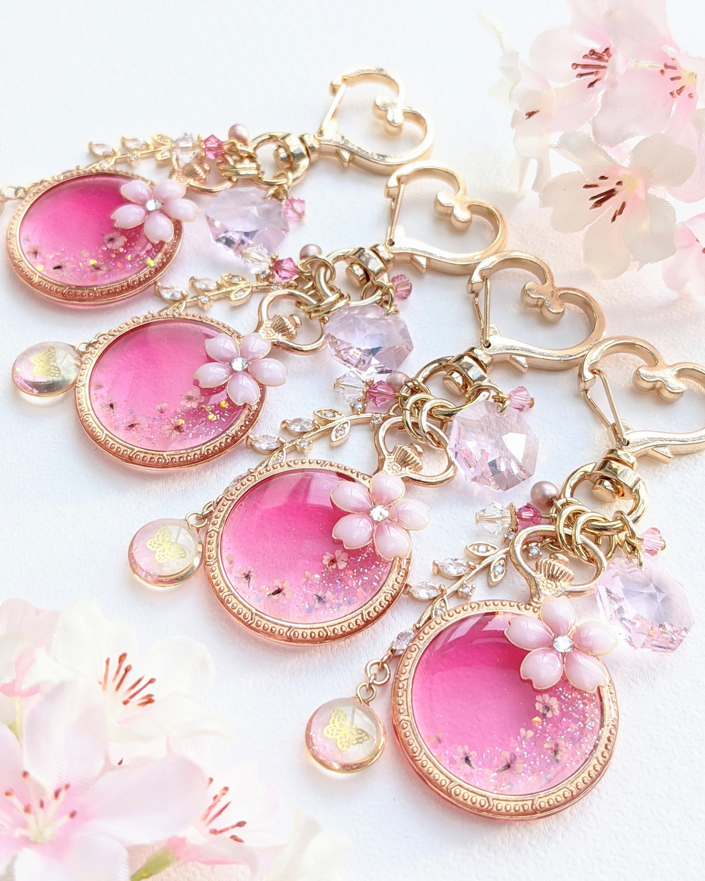 桜舞う小さな懐中時計キーホルダー.｡*🌸の画像4