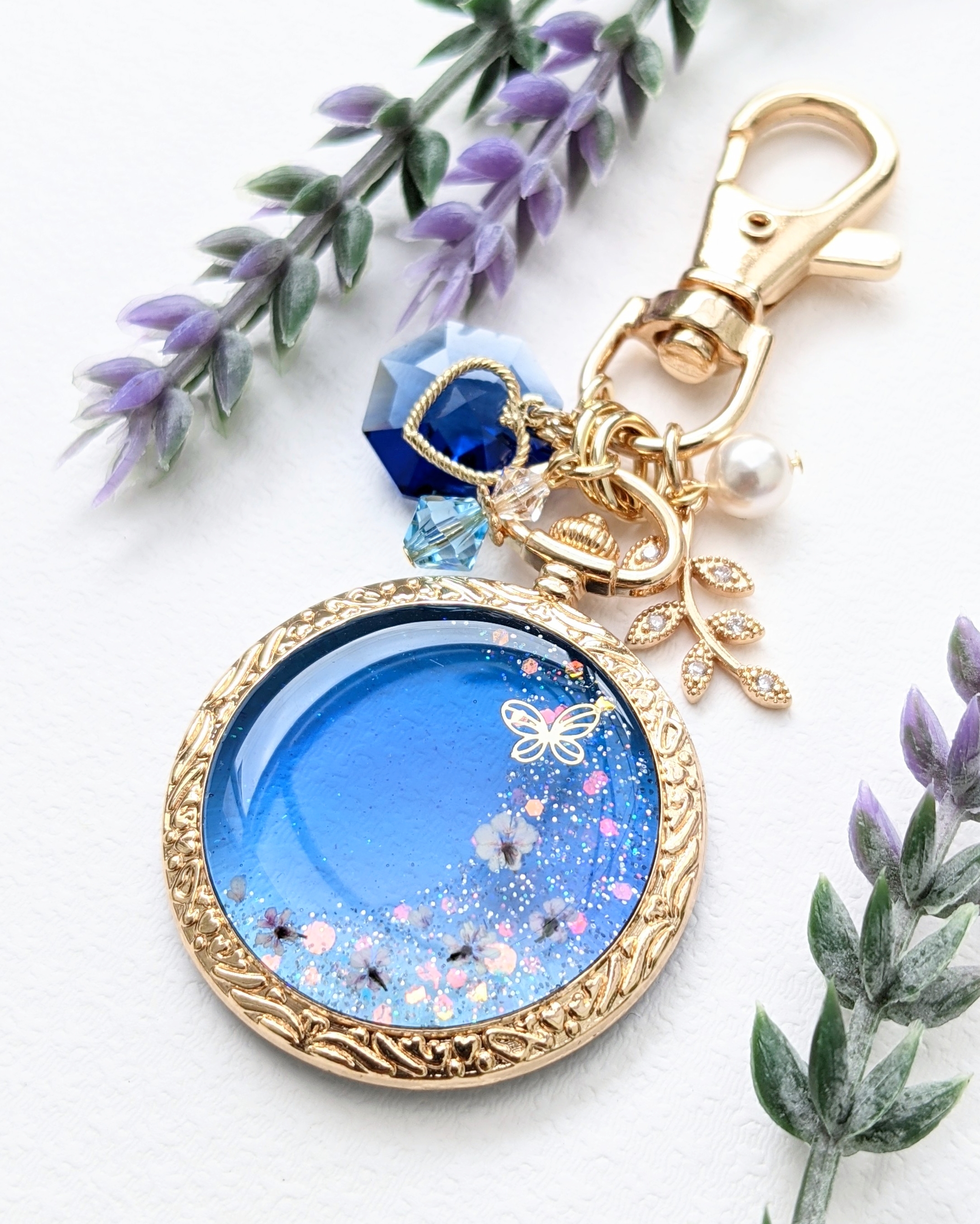 蝶が舞うラウンドキーホルダー.｡*🦋の画像3