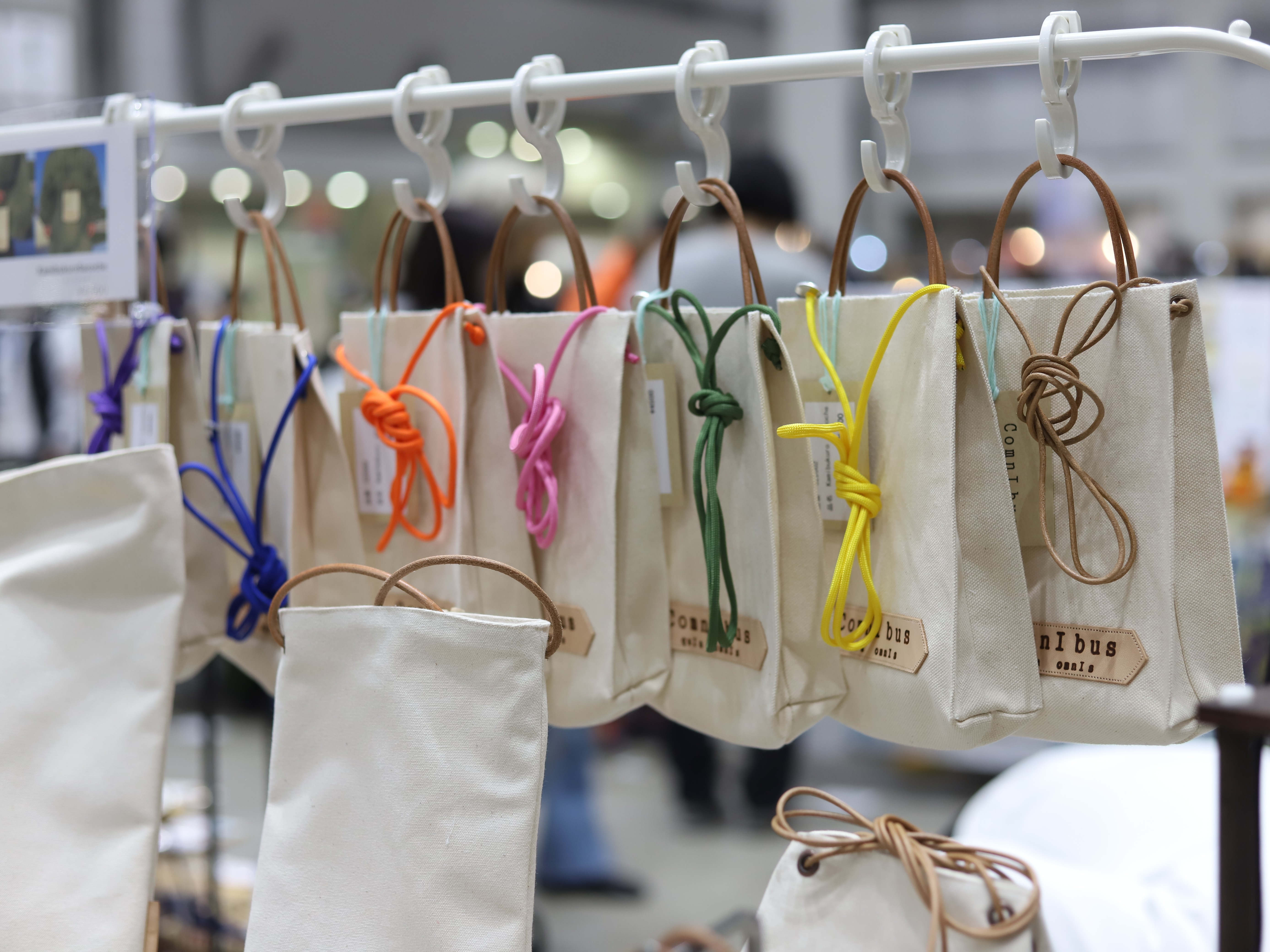 〈商品陳列〉目立つ・注目される仕掛けの画像