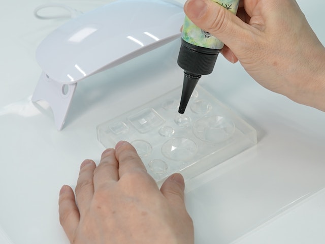 UVレジンを始める準備の画像