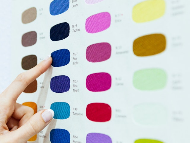 感覚に頼らない「色選び」のスキル
を身につけませんか?