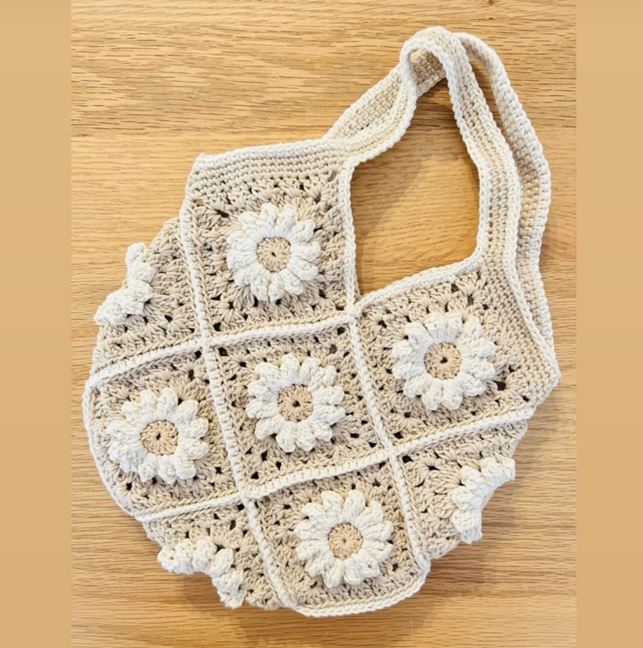 かぎ針の基本から学べる ぷっくりお花のモチーフバッグ講座 を受講したhiromi.さんの作品