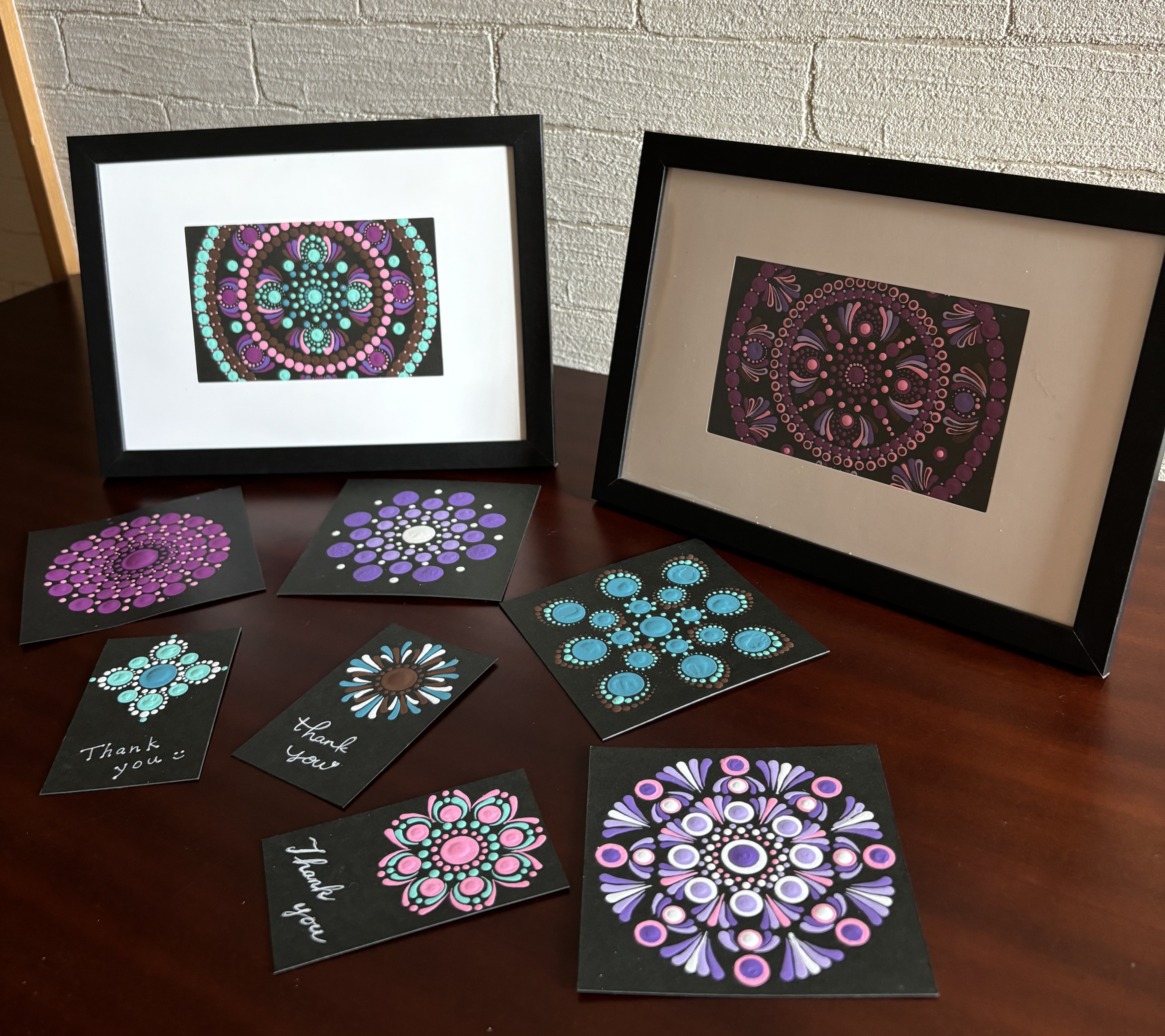 幾何学模様が美しい、初めてのドットマンダラアート講座を受講したおはぎさんの作品