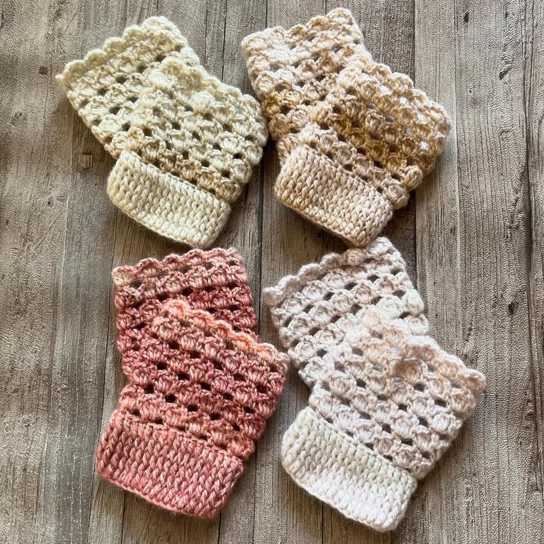 かぎ針編み リストウォーマーの編み方【PDF編み図付】を受講したレナトゥスさんの作品