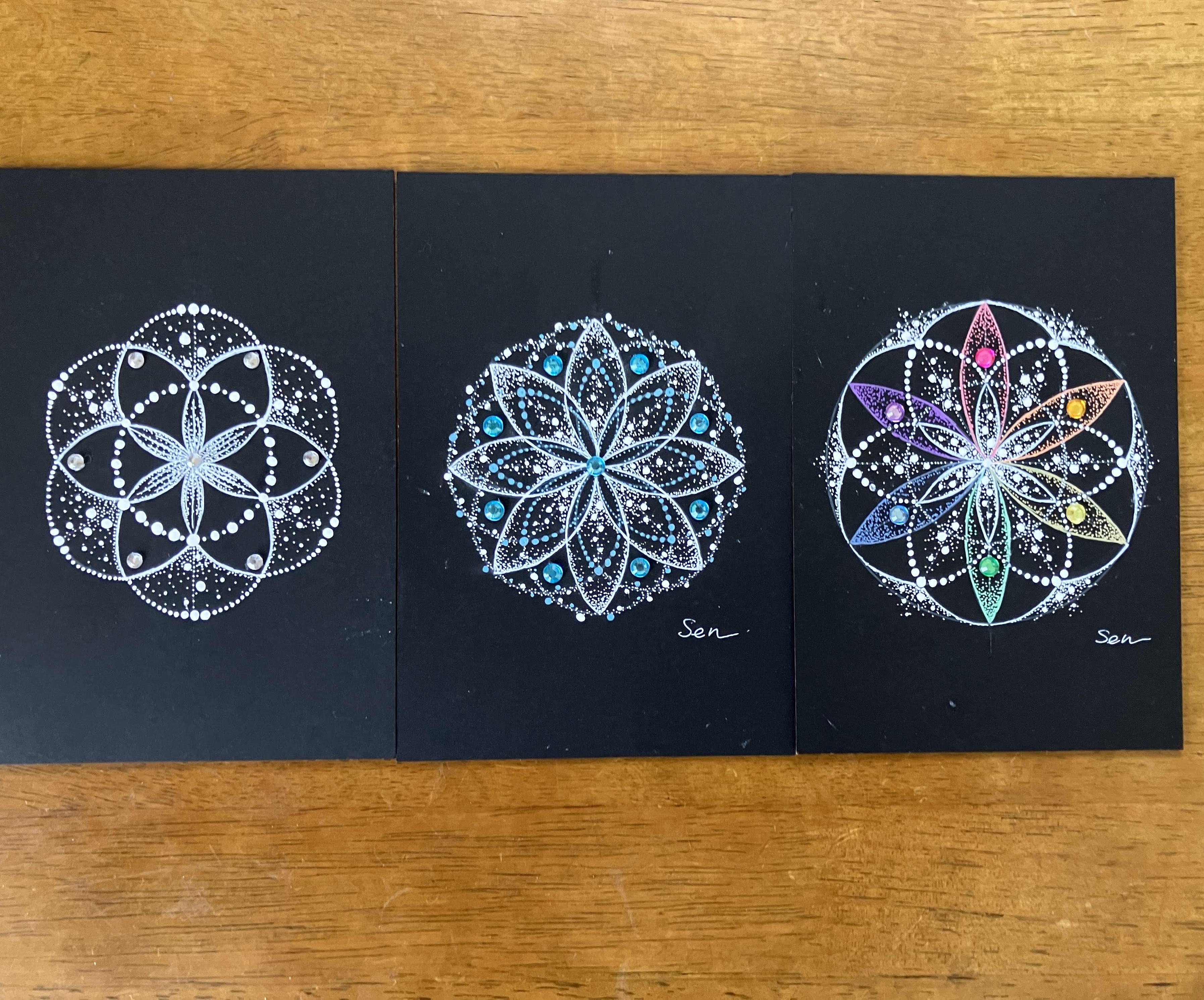 描く瞑想「点描曼荼羅アート講座」〜初級編〜を受講した千さんの作品