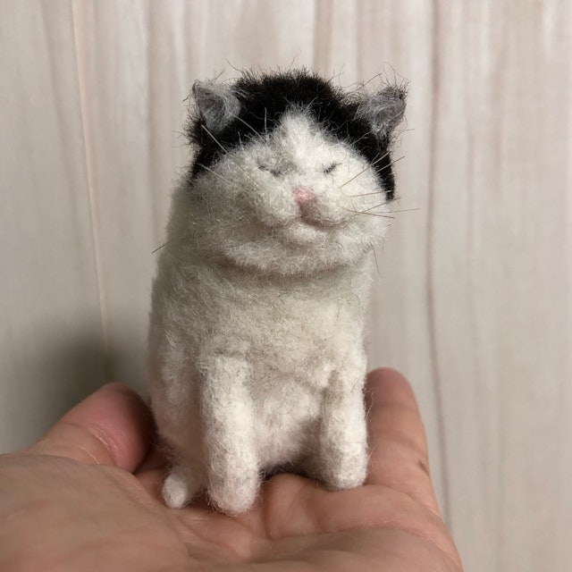 MEBARUが教える!はじめての羊毛フェルト講座 -白黒猫編-を受講したみーさんの作品