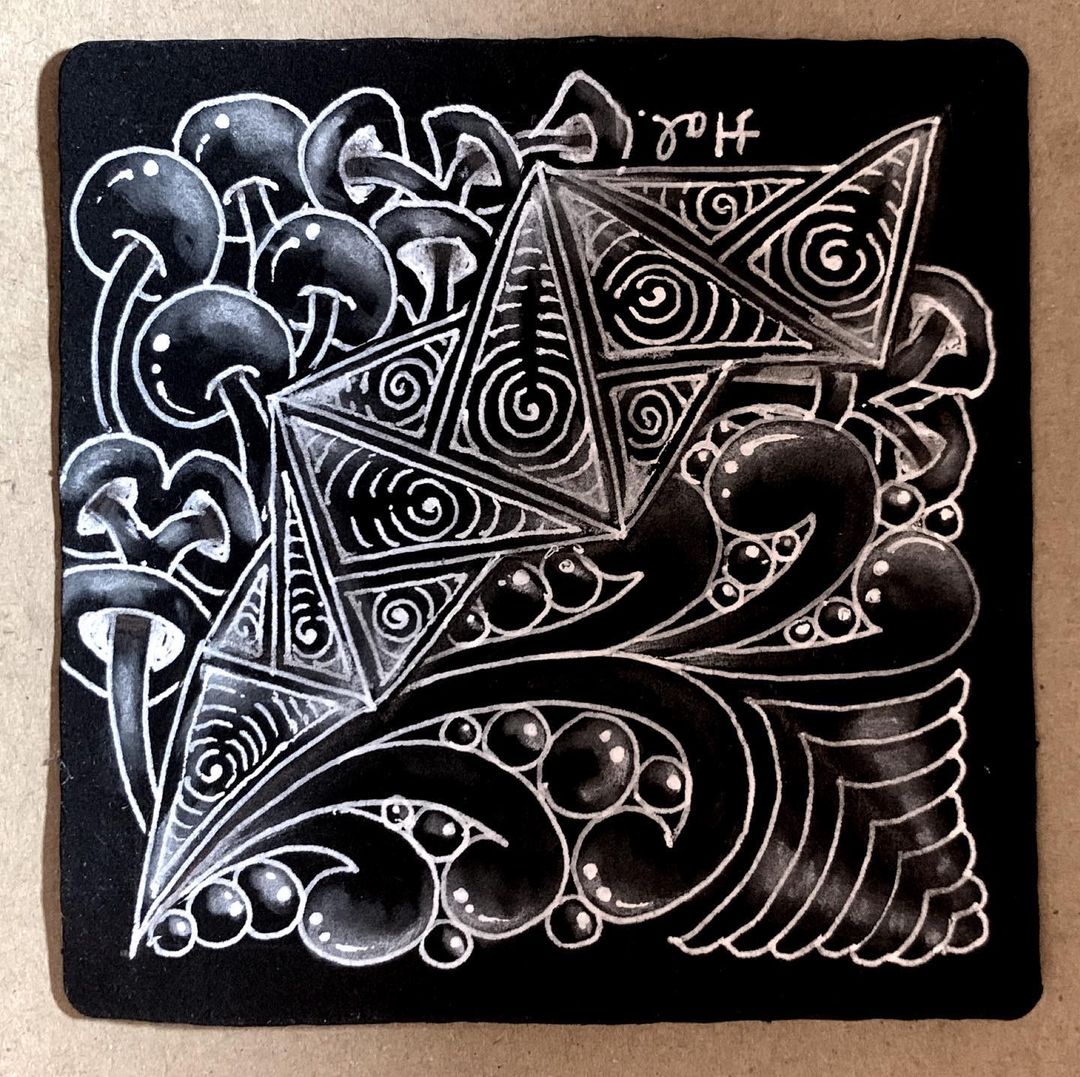 絵心不要のアートの世界！カラータイルで光と影を楽しむゼンタングル®︎講座を受講したhalさんの作品