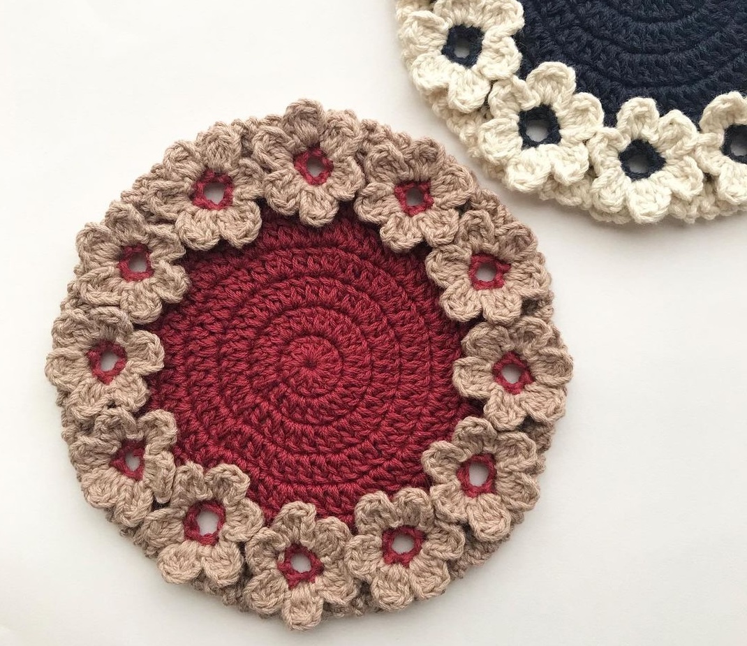 かぎ針編み お花いっぱいドイリーの作り方【PDF補足編み図付】を受講したamuy.2022さんの作品