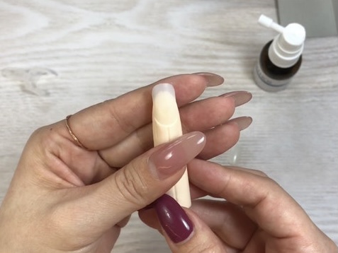 まずはここから！練習用ハンドへのチップ装着方法