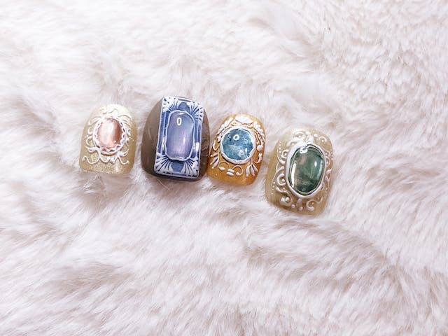 【恐らく誰も使った事ないものを使った】エスニックストーンネイルのやり方