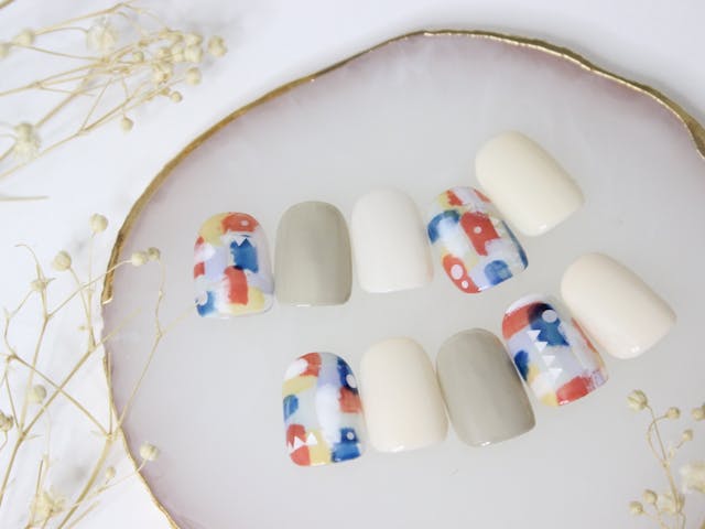 奥行き感ばっちり！ペンキのネイルの作り方