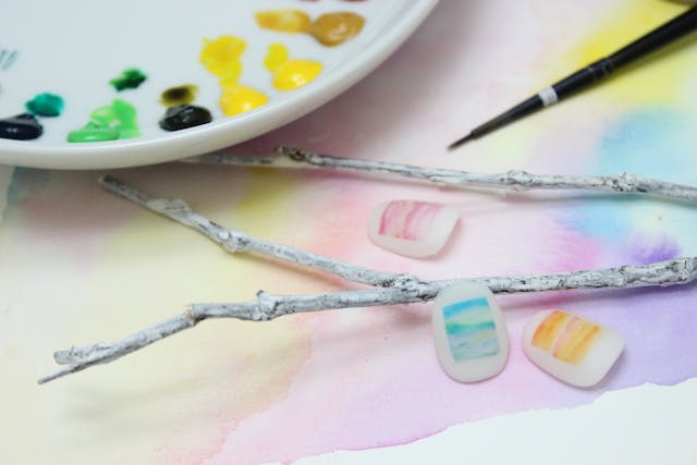 時短アートにも！水彩アートネイルのやり方(基本と応用)