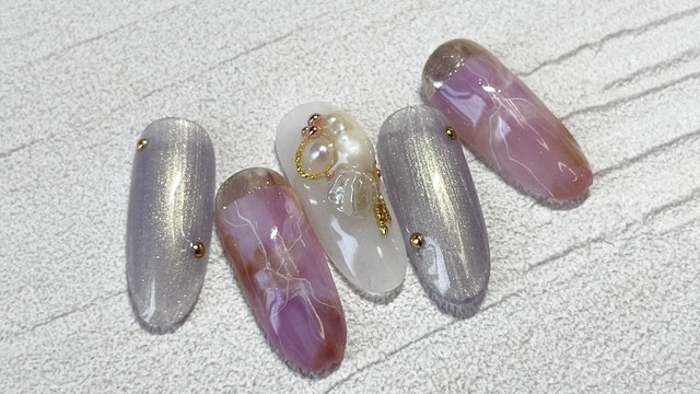 春にピッタリ透け感大理石