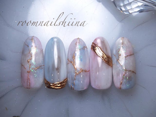 ニュアンス大理石✴︎ブルーの縦グラデーションネイルのやり方