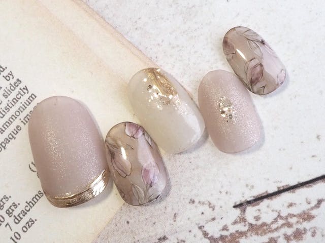 絵心なくても、それっぽいチューリップネイルのやり方