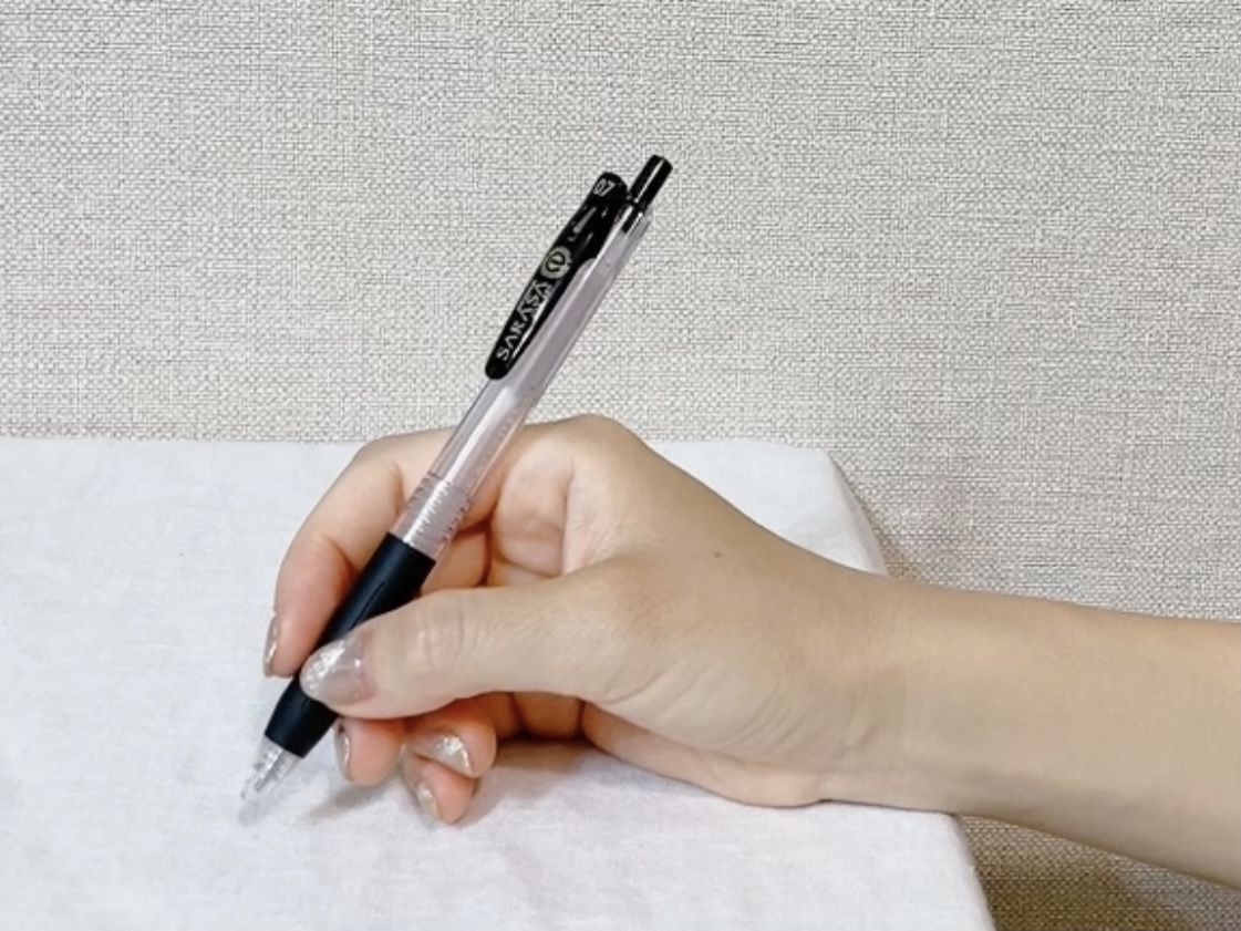 練習前に必ず見てほしい！正しいペンの持ち方とウォーミングアップ法の紹介画像1