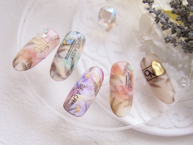 簡単！夏におすすめの大人パームツリーネイルのやり方