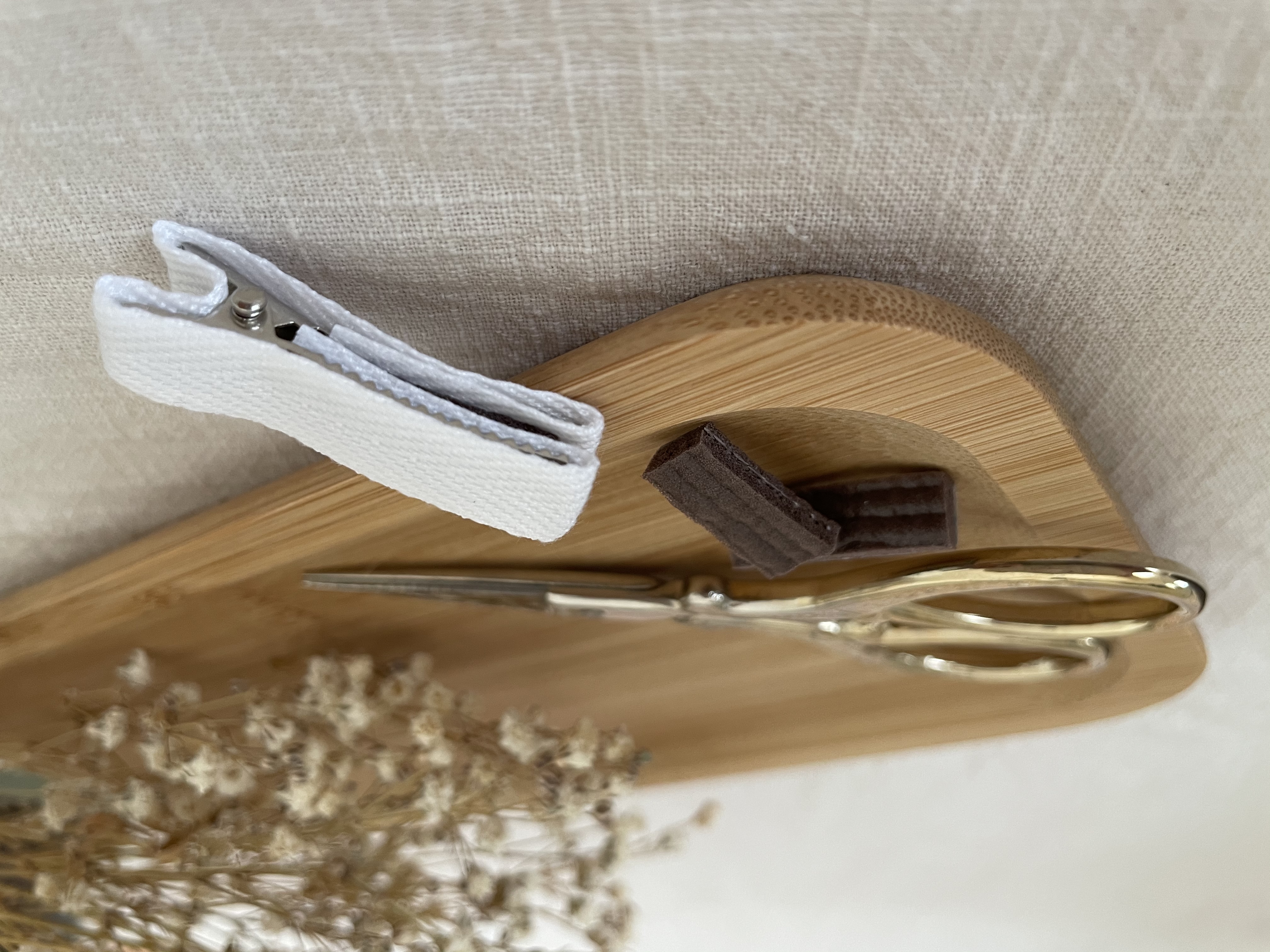 編みりぼんのベビーヘアクリップ【オーダー受付中】 1回完結レッスンリボンで包むベビーヘアクリップの作り方と滑り止め