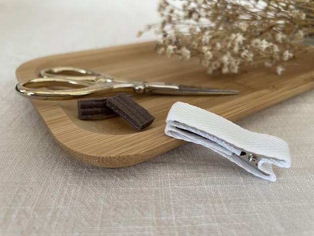 リボンで包むベビーヘアクリップの作り方と滑り止めの作り方