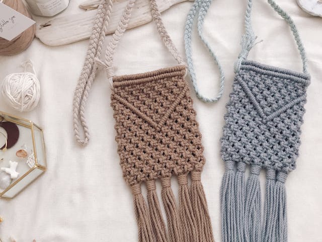 マクラメスマホポシェットの作り方