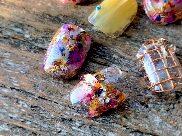 『花色』お花をほとんど描かない-色-で楽しむ花柄アート