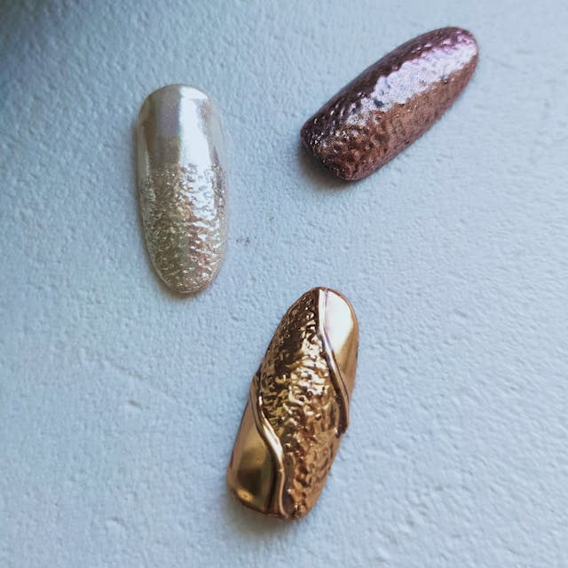 誰でもできる！エンボス加工風ミラーアートの作り方