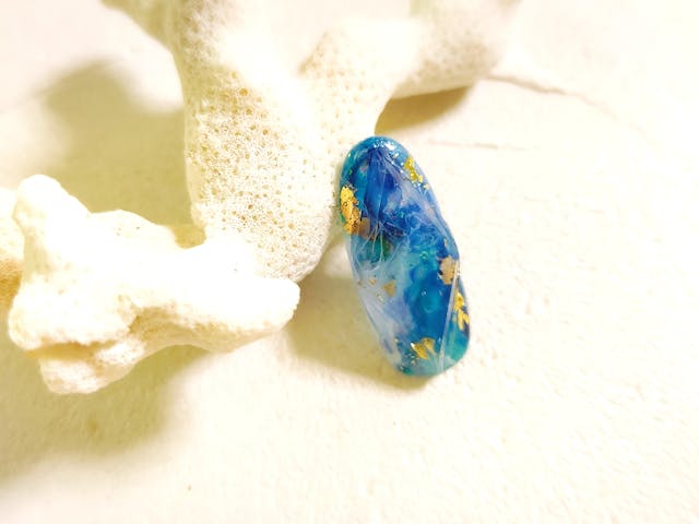 奥行きが綺麗な天然石風 宝石ネイルの作り方