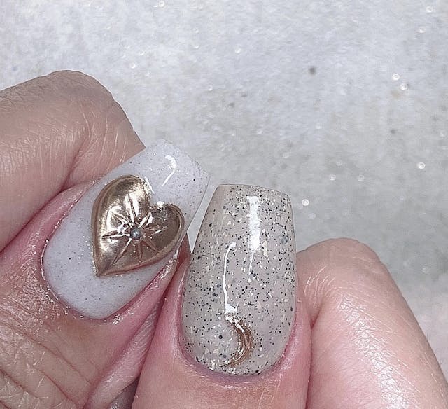 ミラーパウダーで作る！ハートジュエリーのやり方